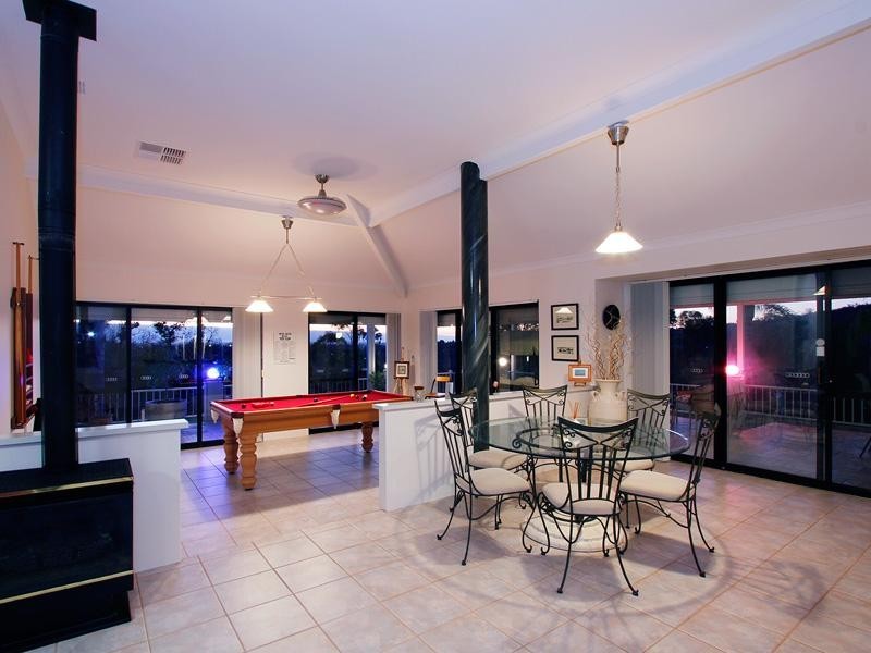 5 Bromfield Drive, Kelmscott WA 6111