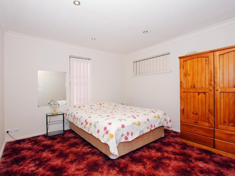 27 Morundah Place, Kelmscott WA 6111