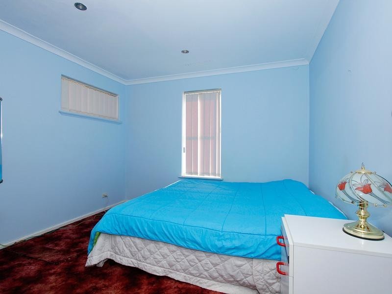 27 Morundah Place, Kelmscott WA 6111