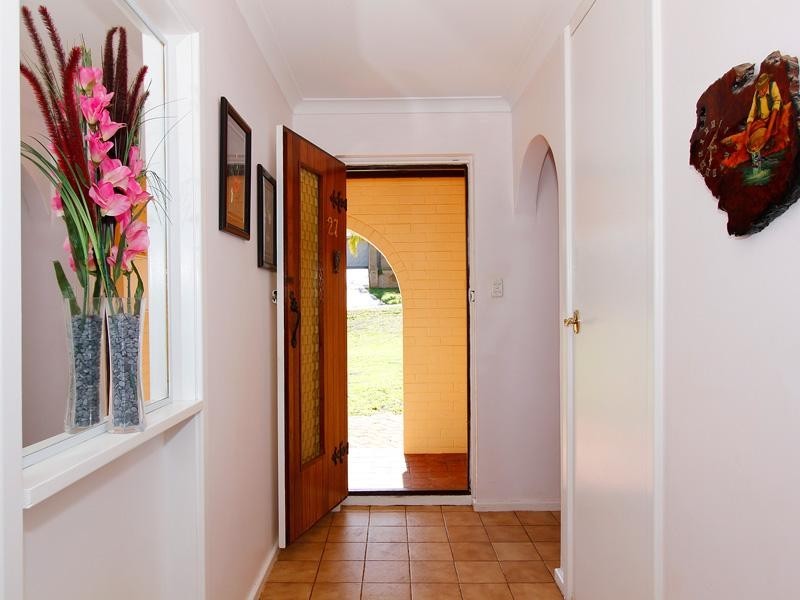 27 Morundah Place, Kelmscott WA 6111