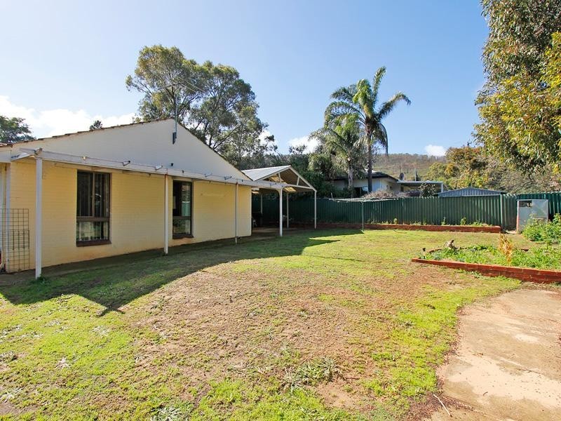 27 Morundah Place, Kelmscott WA 6111