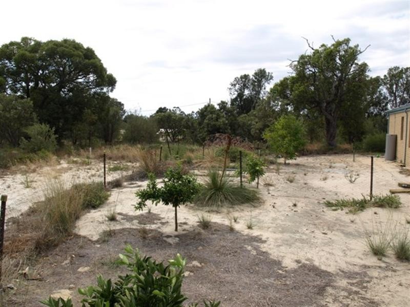 61 Dale Place, Orange Grove WA 6109