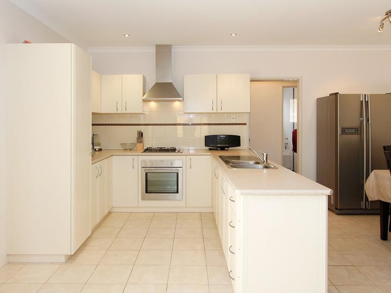 9 Gamenya Street, Canning Vale WA 6155