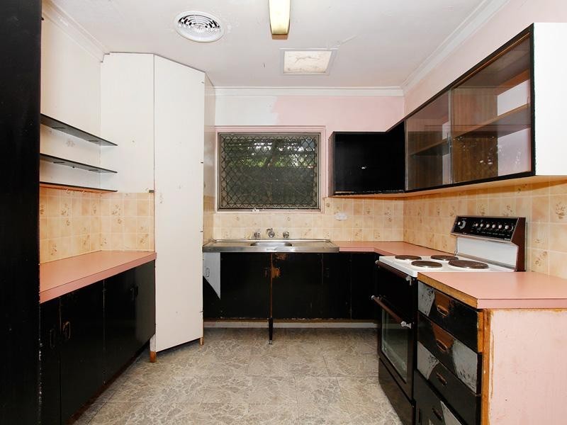 32 Natasha Way, Camillo WA 6111