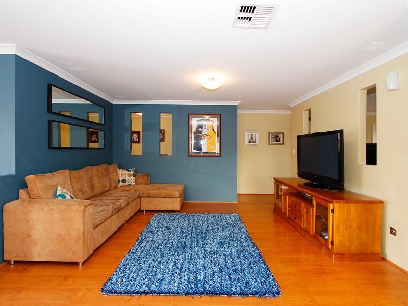 4 Marbella Avenue, Seville Grove WA 6112