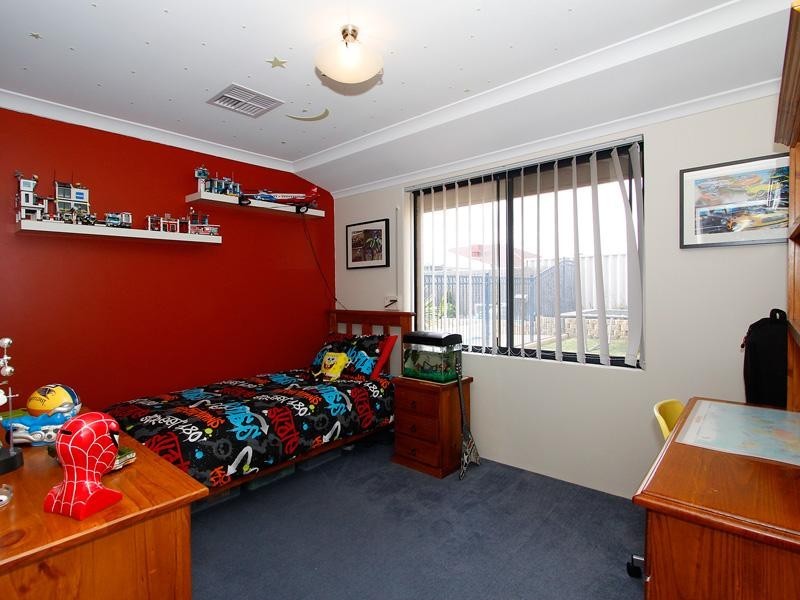 4 Marbella Avenue, Seville Grove WA 6112