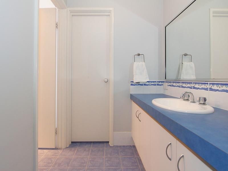 4 Marbella Avenue, Seville Grove WA 6112