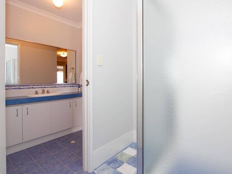 4 Marbella Avenue, Seville Grove WA 6112