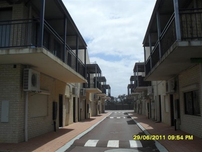 7/13 Blackburn Street, Maddington WA 6109