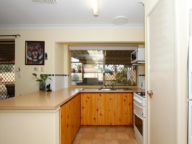 14 Jacana Place, Gosnells WA 6110