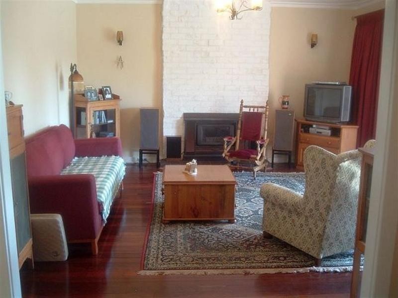 31 Waltham Road, Armadale WA 6112