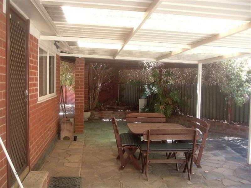 31 Waltham Road, Armadale WA 6112