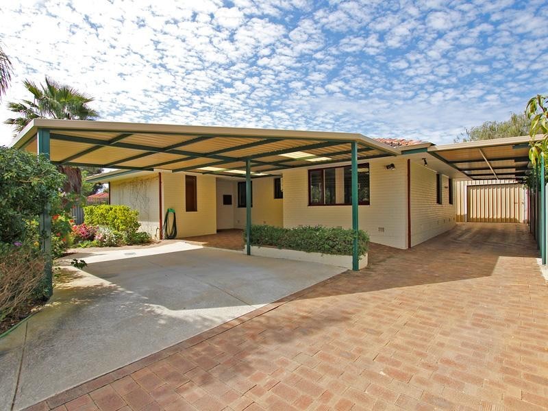 2 OLBAH Place, Armadale WA 6112