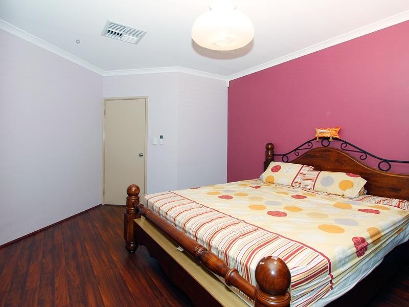 22 Elliot Place, Thornlie WA 6108