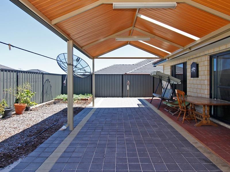 22 Elliot Place, Thornlie WA 6108