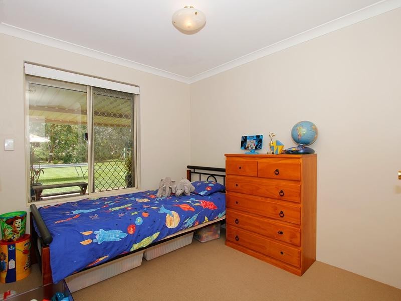 9 Millbrace Glen, Byford WA 6122