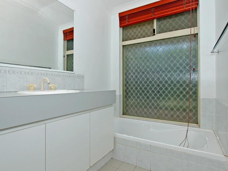 9 Millbrace Glen, Byford WA 6122