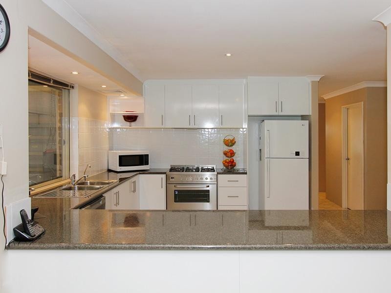 9 Millbrace Glen, Byford WA 6122