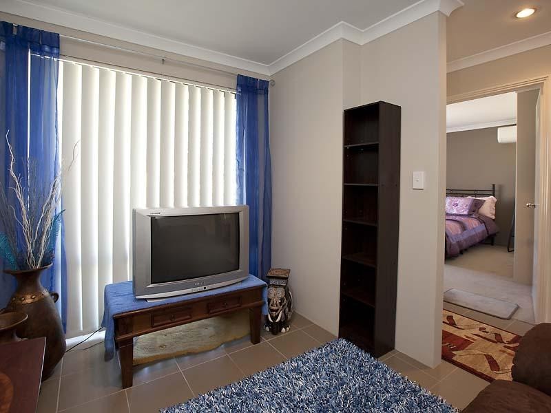 1/54 Crawford Street, East Cannington WA 6107