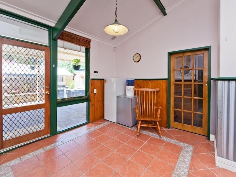 17 Kelvedon Street, Huntingdale WA 6110