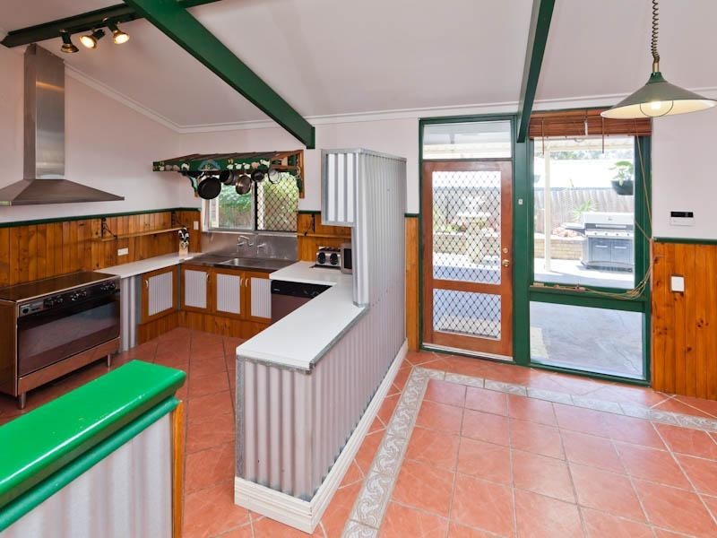 17 Kelvedon Street, Huntingdale WA 6110