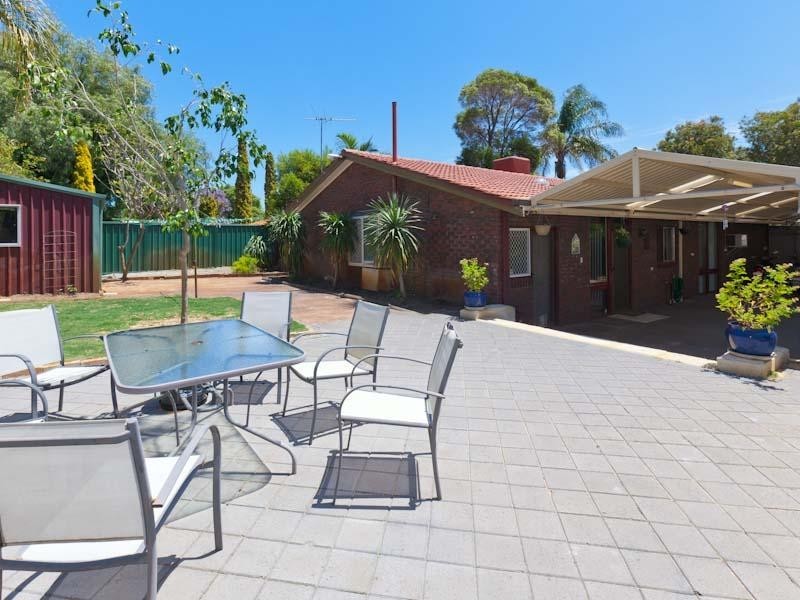 17 Kelvedon Street, Huntingdale WA 6110