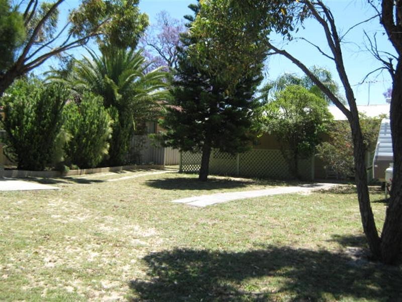 25 Walter Street, Gosnells WA 6110