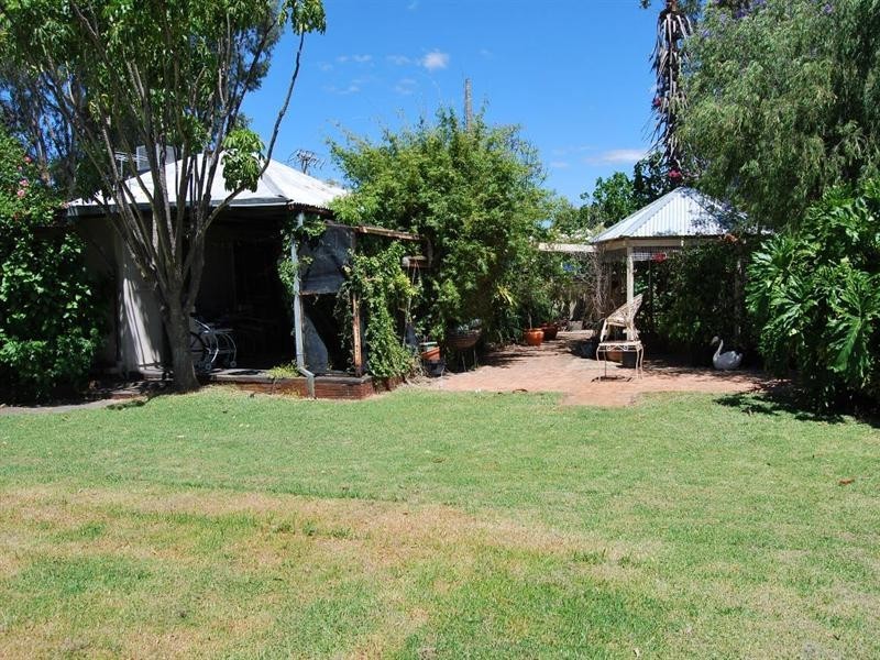 11 Osmond Street, Kenwick WA 6107