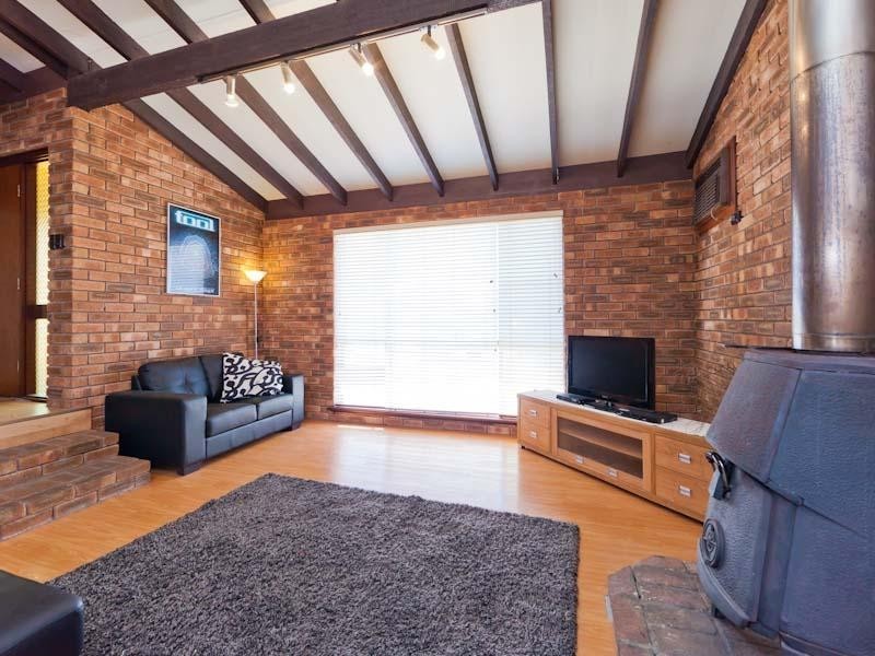 26 Ripplewood Avenue, Thornlie WA 6108