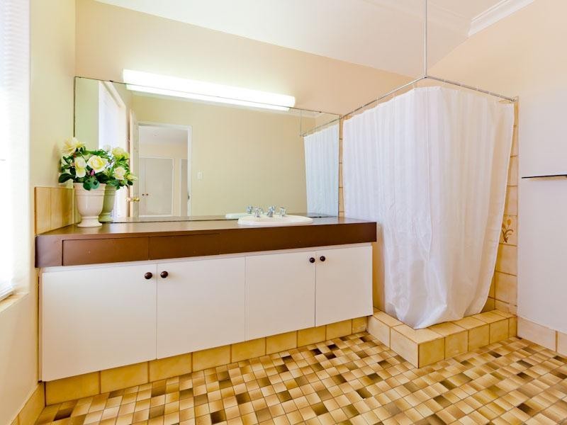 26 Ripplewood Avenue, Thornlie WA 6108