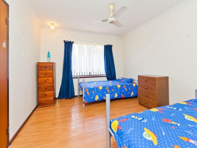 26 Ripplewood Avenue, Thornlie WA 6108