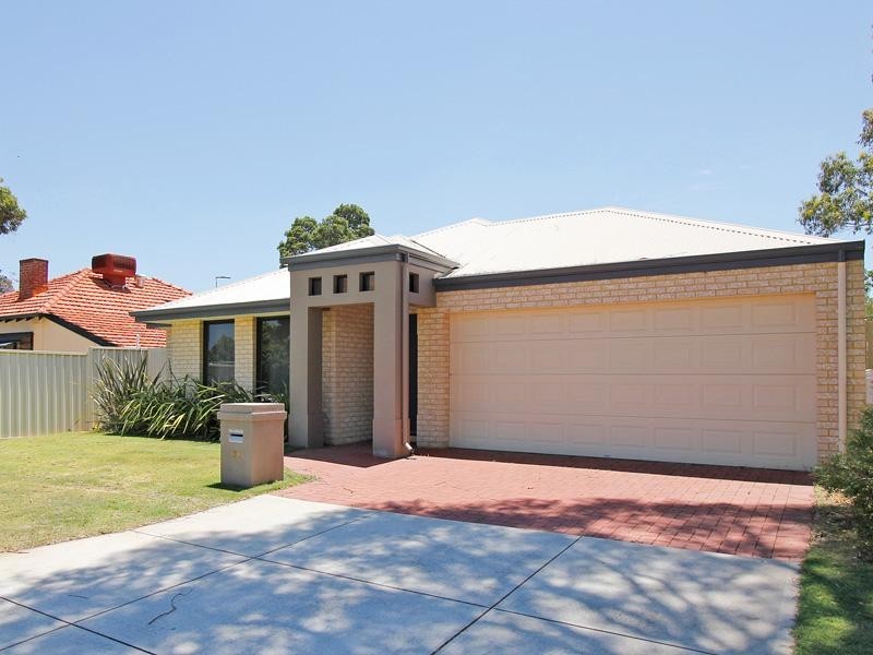 17b Verna Street, Gosnells WA 6110