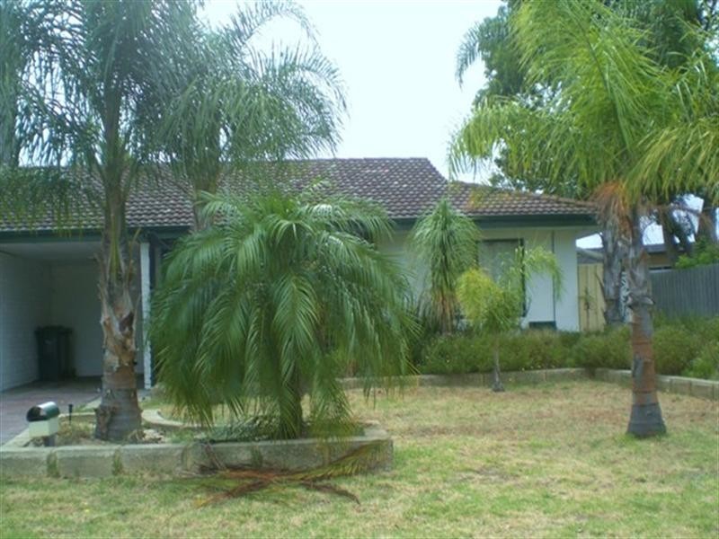 9 Megan Way, Camillo WA 6111