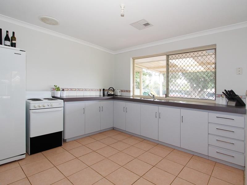 149 Seventh Road, Armadale WA 6112