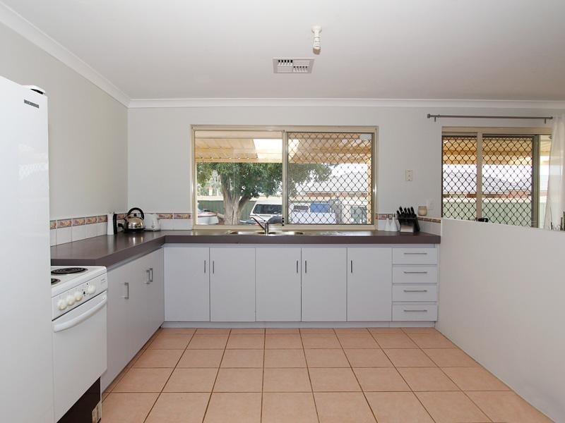 149 Seventh Road, Armadale WA 6112