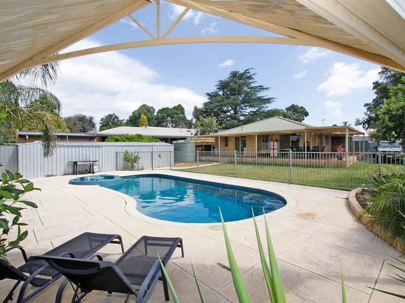 149 Seventh Road, Armadale WA 6112