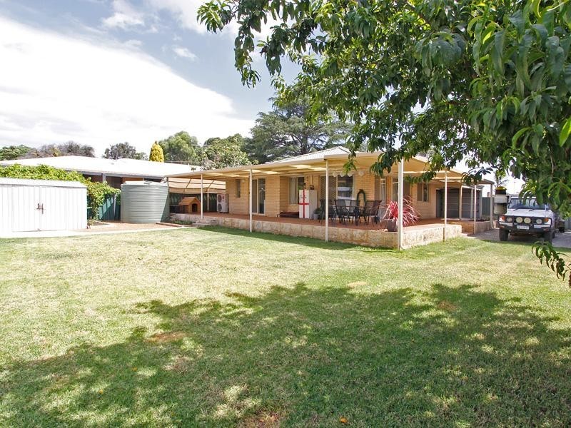 149 Seventh Road, Armadale WA 6112