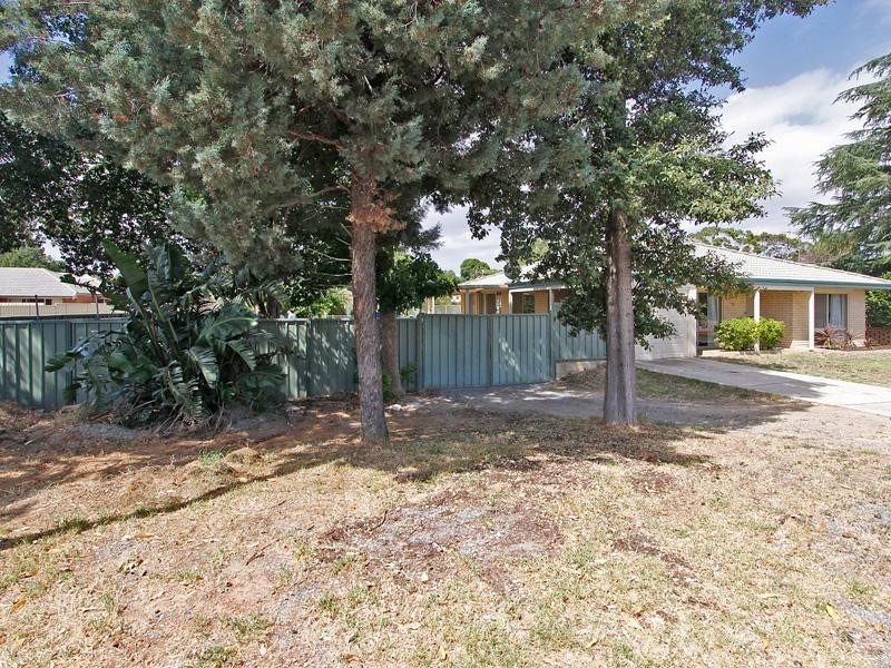 149 Seventh Road, Armadale WA 6112