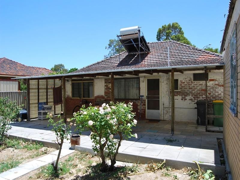 17 Pitchford Avenue, Maddington WA 6109