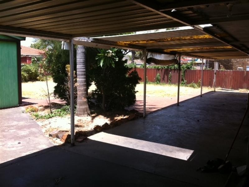 42 Virgilia Way, Forrestfield WA 6058