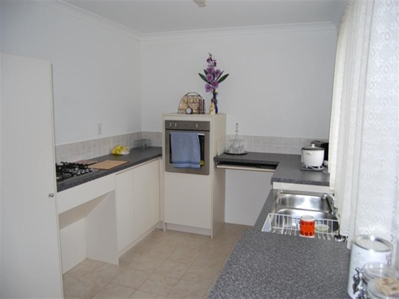 11 Walter Street, Gosnells WA 6110