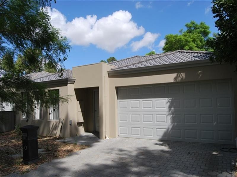 11 Walter Street, Gosnells WA 6110