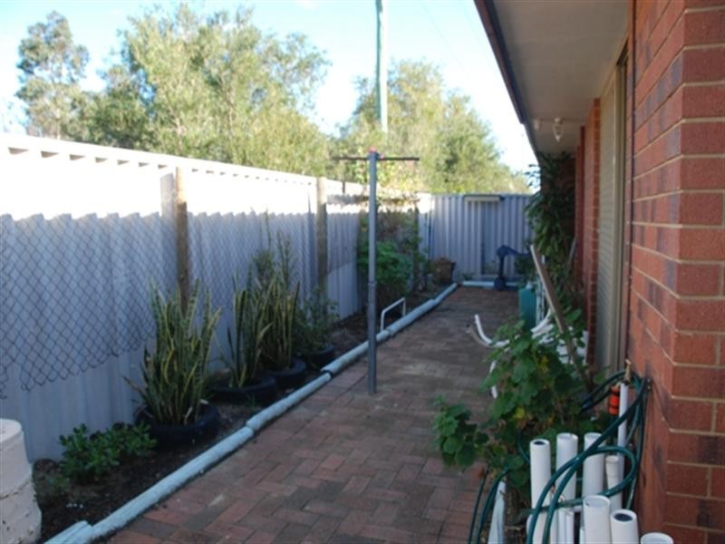 2/3 Rochester Avenue, Beckenham WA 6107