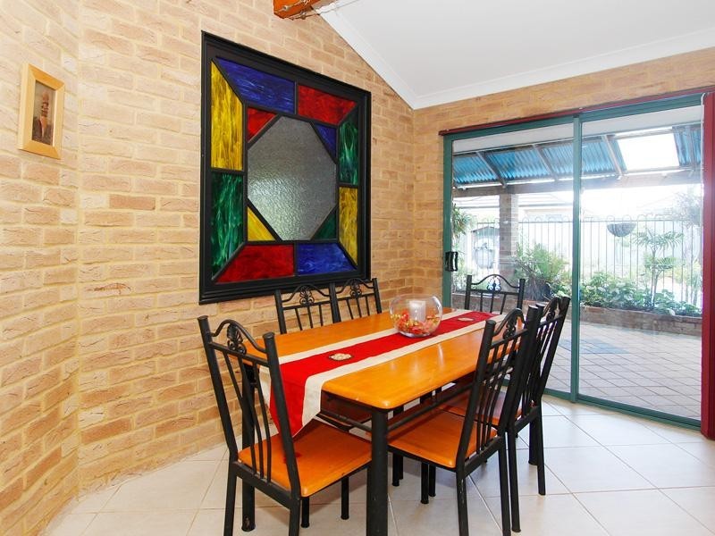 12 Spruce Place, Thornlie WA 6108