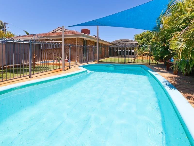 8 Jurien Way, Thornlie WA 6108