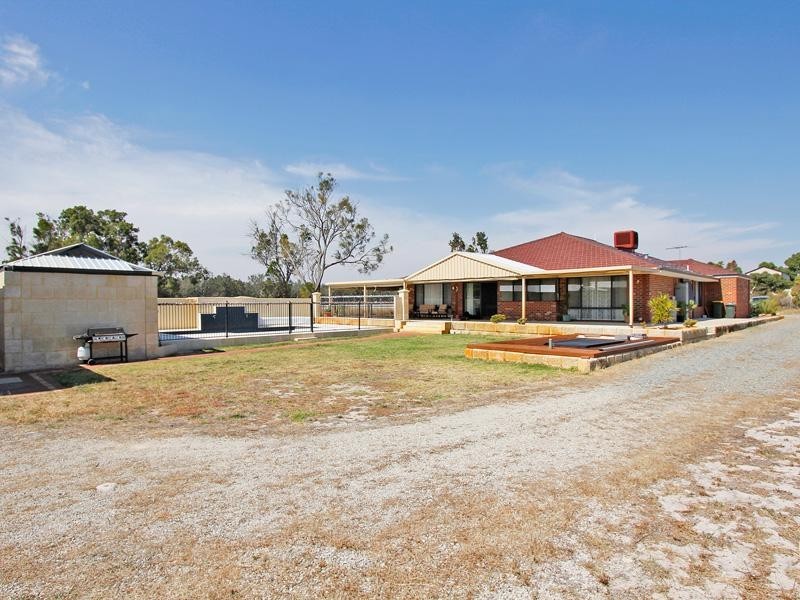 33 Gallager Way, Cardup WA 6122