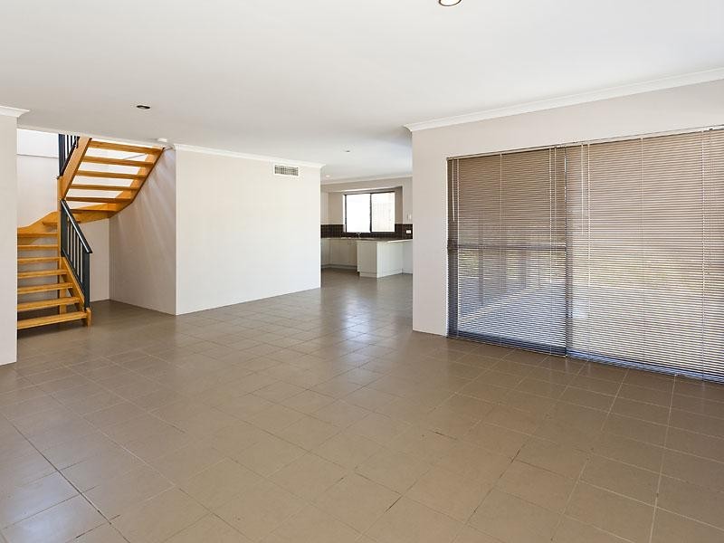 4/84 Cohn Street, Kewdale WA 6105