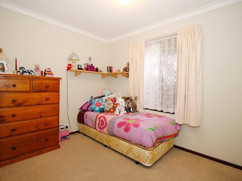 67 Ashburton Drive, Gosnells WA 6110