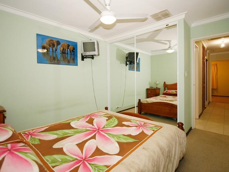 67 Ashburton Drive, Gosnells WA 6110