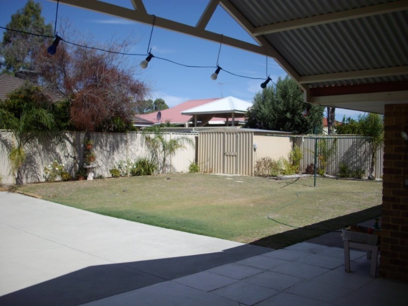 9 Rosebud Close, Huntingdale WA 6110